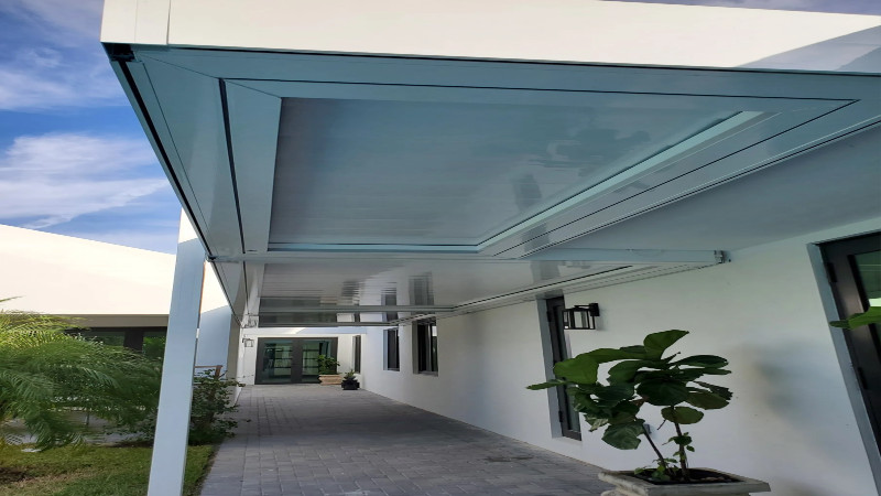 4 Tips to Customize Your Commercial Awnings Miami FL