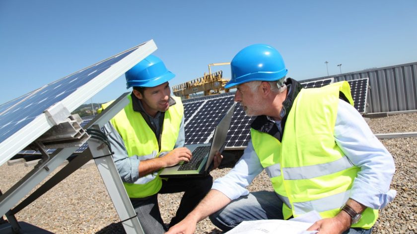 What are Some Applications of Commercial Solar Panels in Dallas, TX?