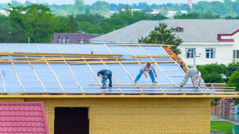 Hiring Professionals for Commercial Roof Installation in Austin, TX